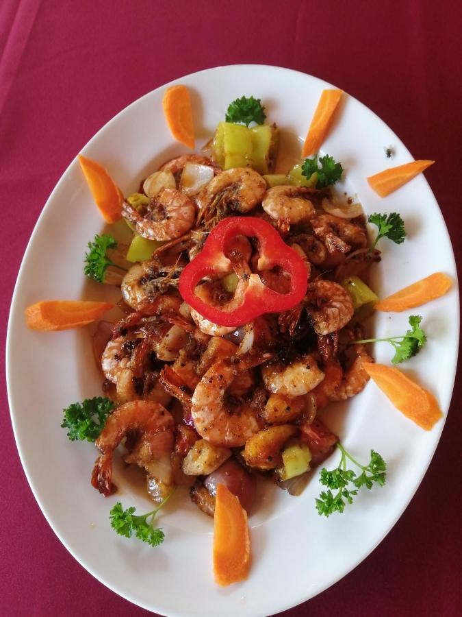 Nirukthie Beach Resort & Restaurant 칼피티야 외부 사진